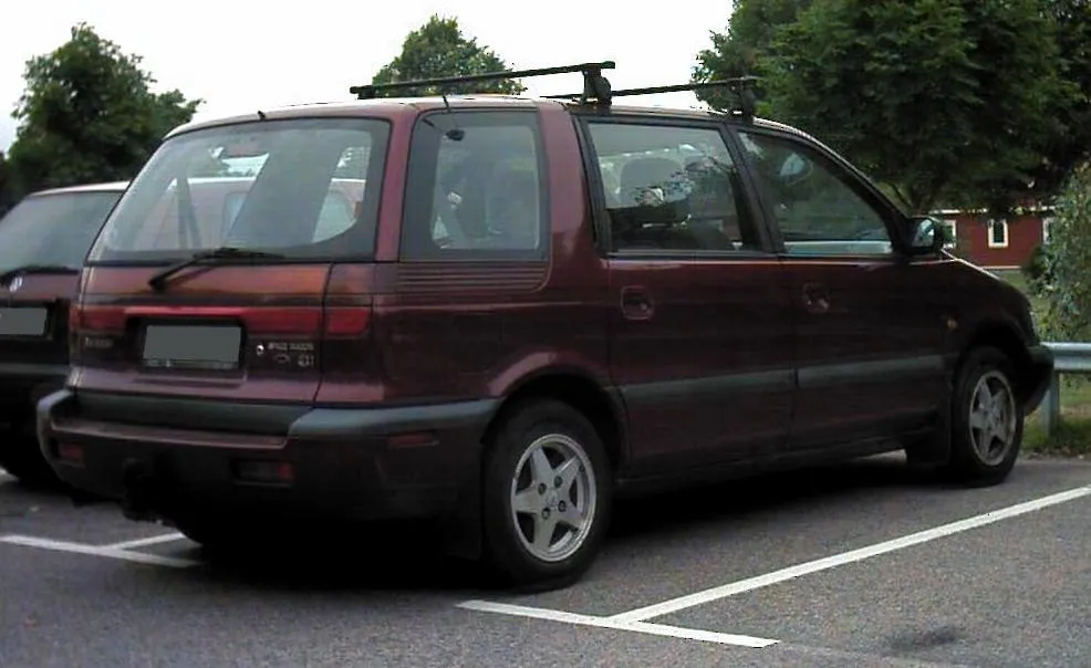 Image for Mitsubishi Space Wagon II