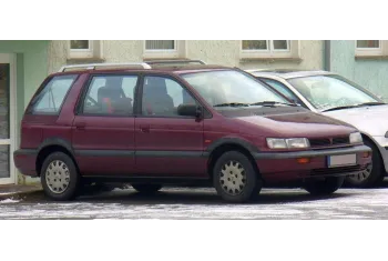 Mitsubishi Space Wagon II