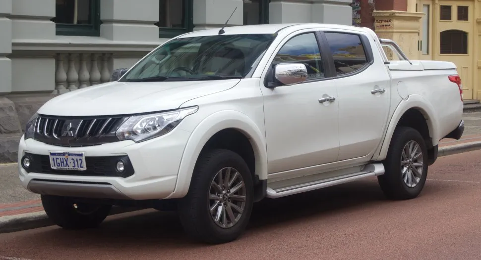 Mitsubishi Triton V