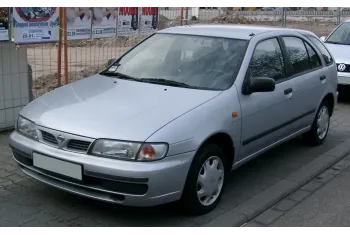Nissan Almera I Hatchback (N15)