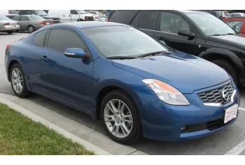 Nissan Altima IV Coupe