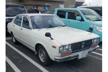 Nissan Bluebird 810