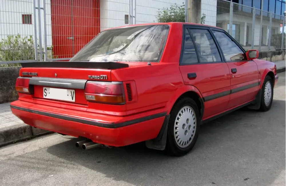 Nissan Bluebird T72 ,T12