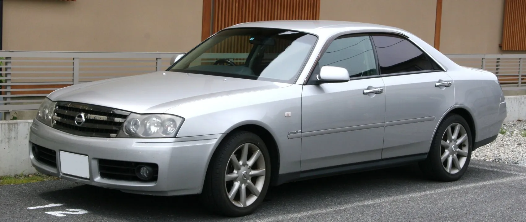 Nissan Gloria Y34
