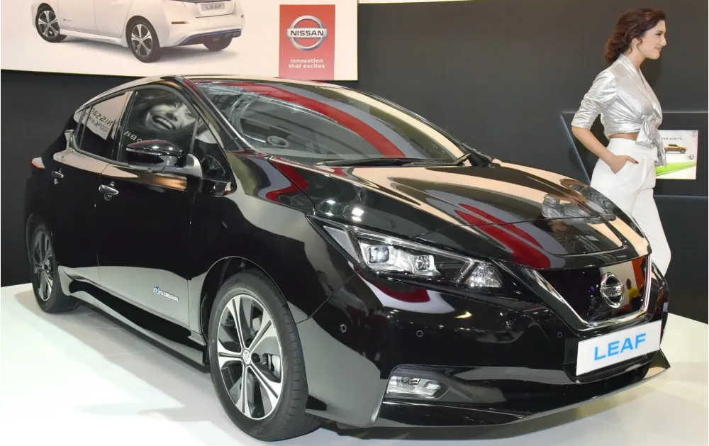 Nissan Leaf II (ZE1)