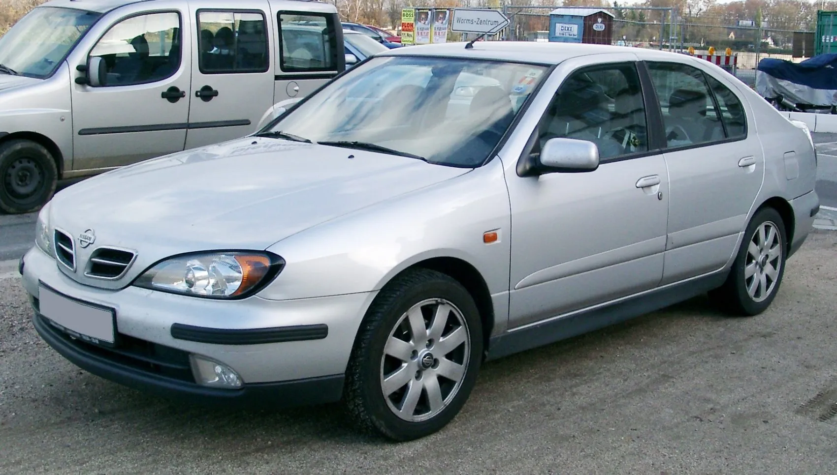 Nissan Primera Hatch (P11)
