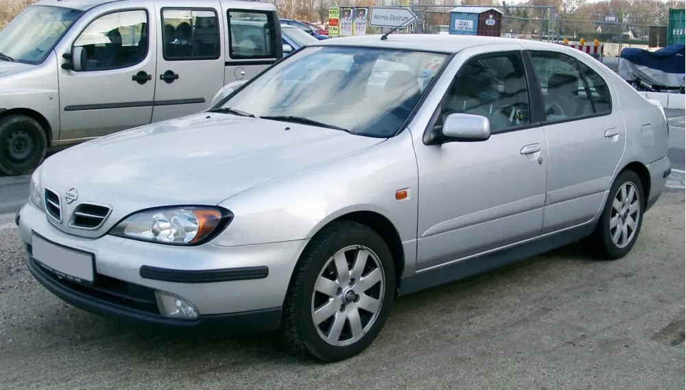 Nissan Primera Hatch (P11)
