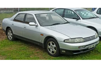Nissan Skyline IX (R33)
