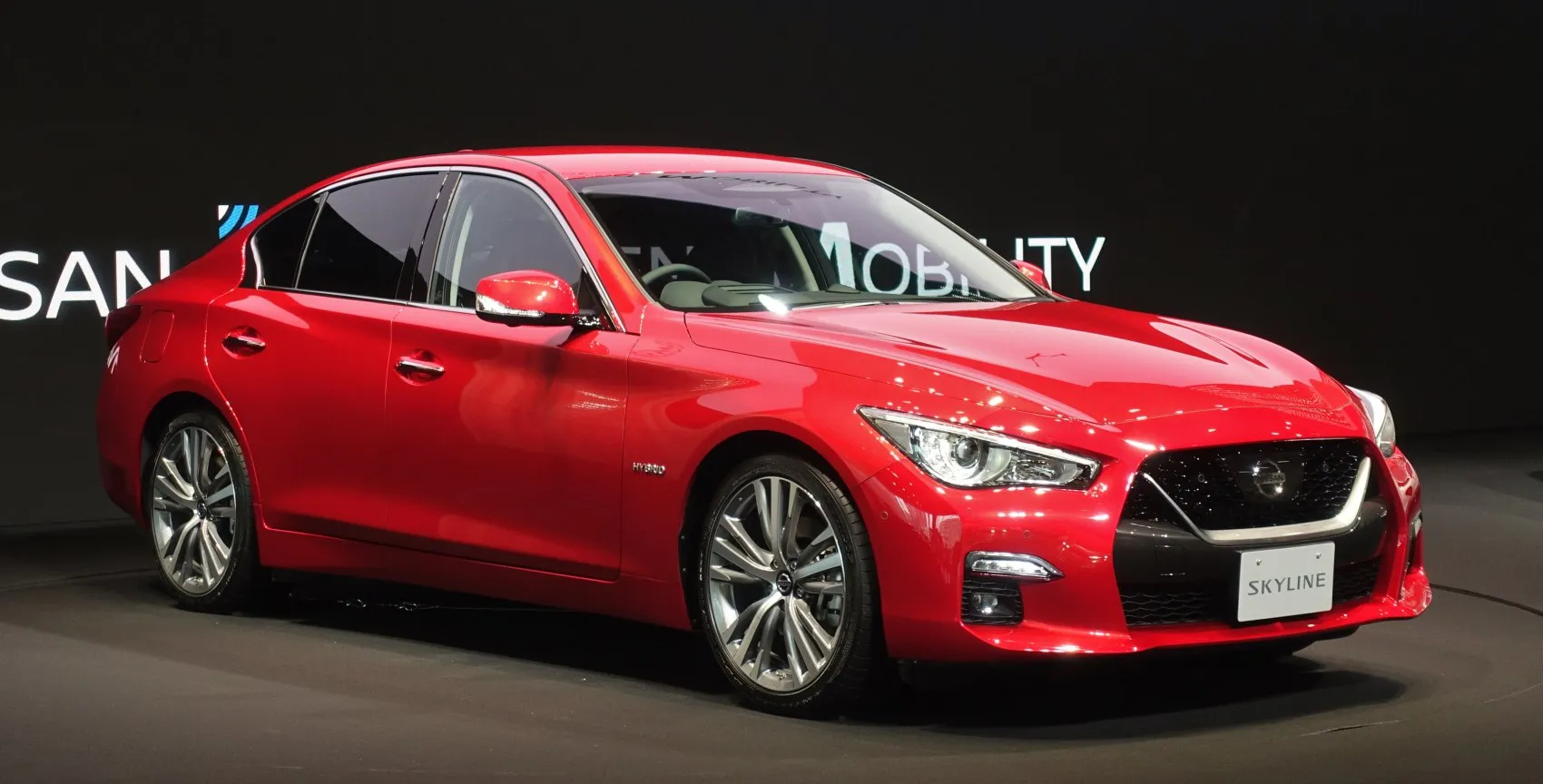 Nissan Skyline XIII (HV37, facelift 2017)