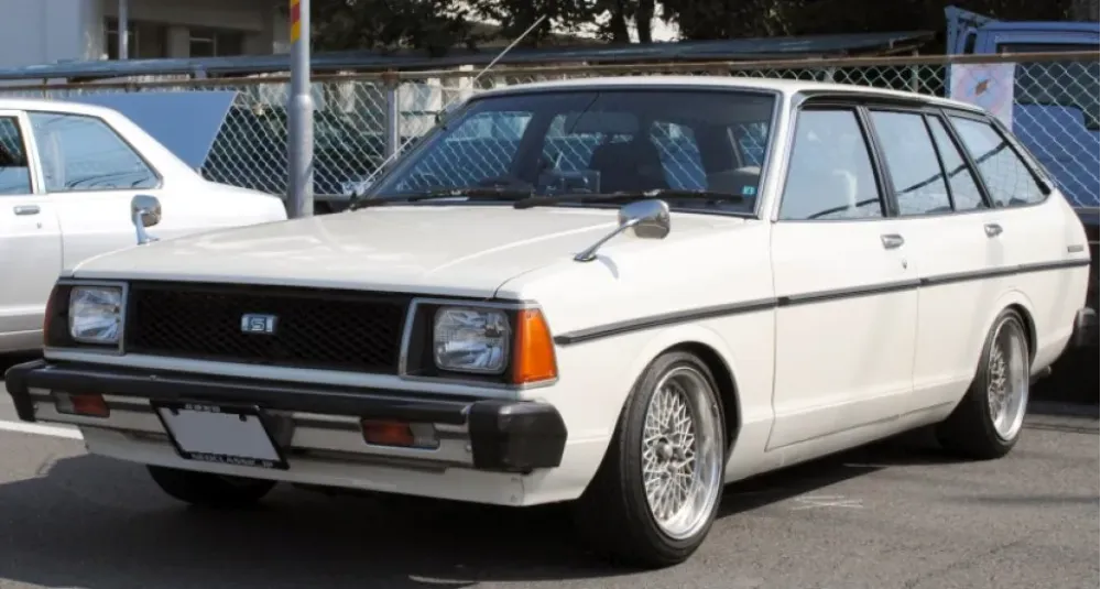 Nissan Sunny Traveller (140Y,150Y)