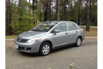 Nissan Versa Sedan