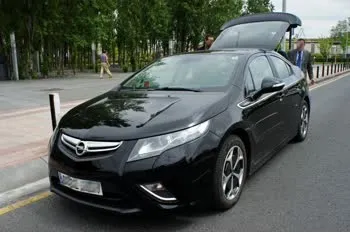 opel ampera