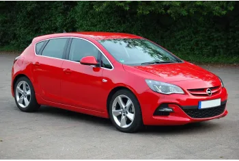 Opel Astra J (facelift 2012)