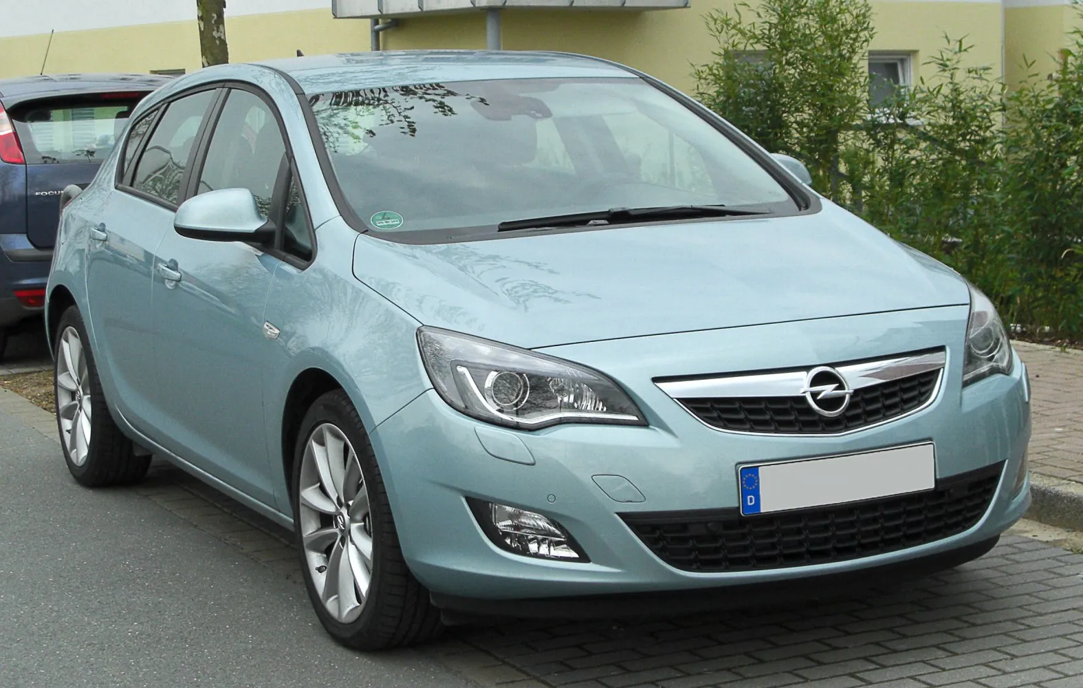 Opel Astra J