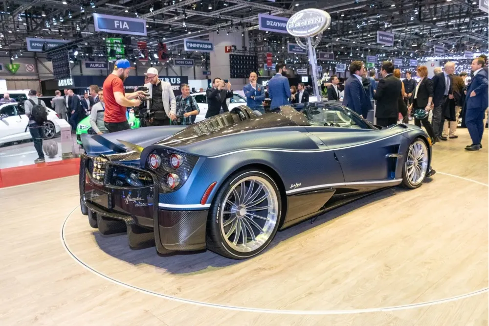 Pagani Huayra Roadster