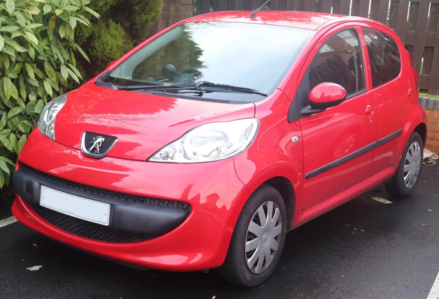 Peugeot 107 (Phase I, 2005) 5-door