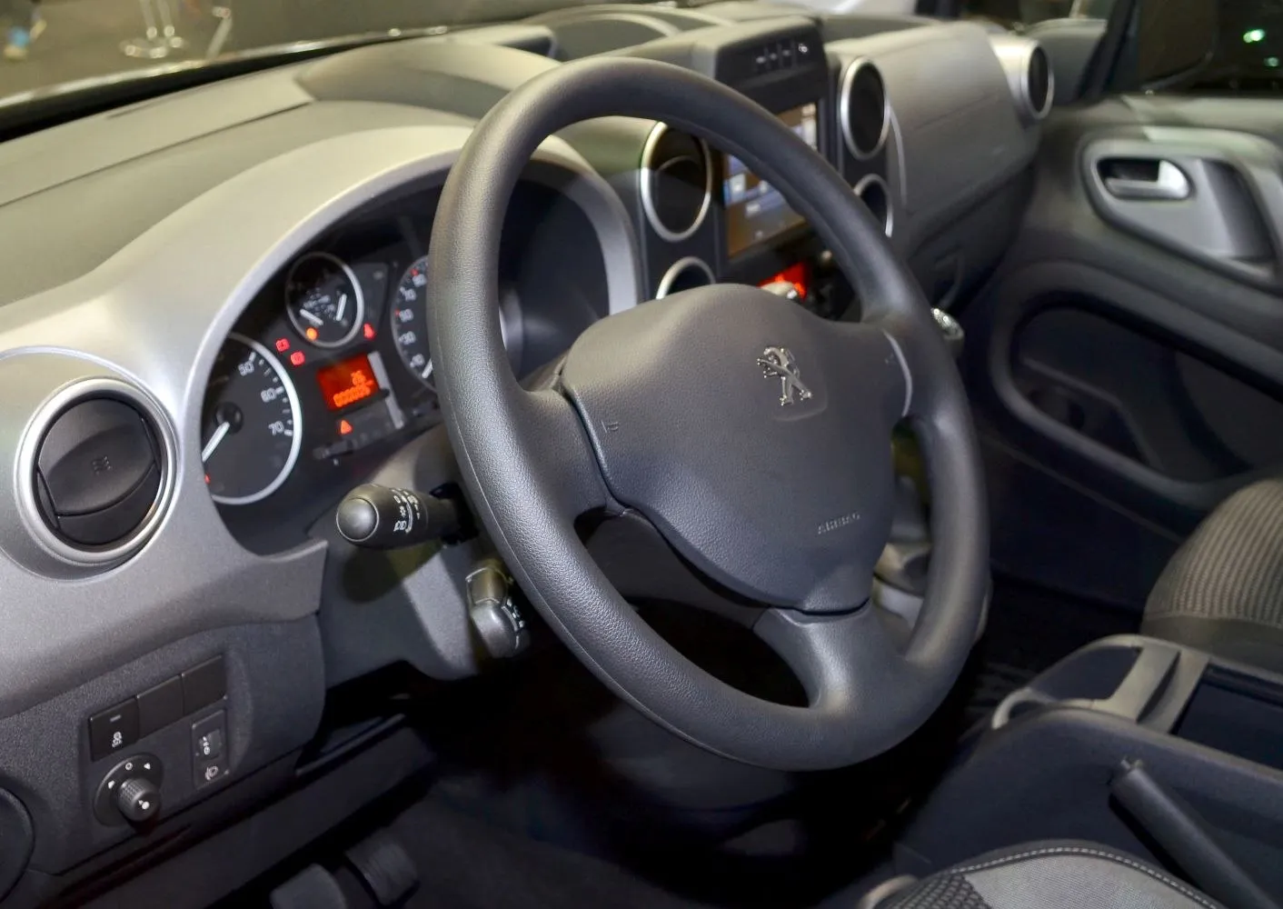 Image for Peugeot Partner II Tepee (Phase III, 2015)