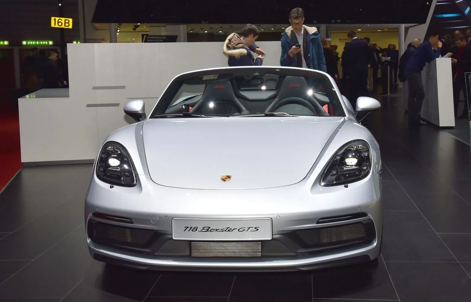 Porsche 718 Boxster (982)