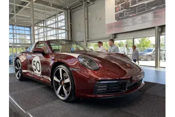 Porsche 911 Targa (992)