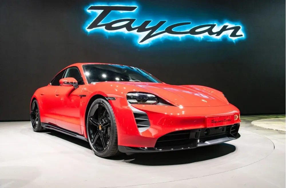 Porsche Taycan Y1A