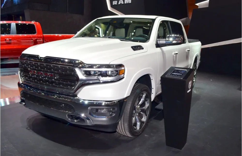 RAM 1500 Crew Cab (DT)