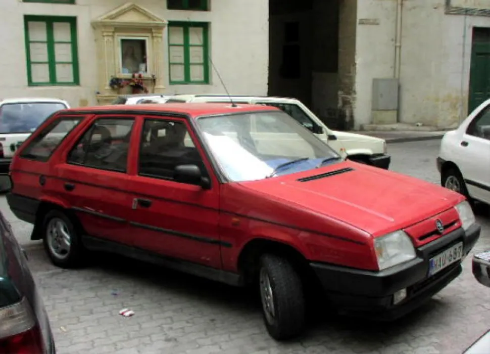 Skoda Favorit Forman (785)
