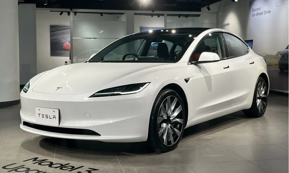 Tesla Model 3 facelift 2023