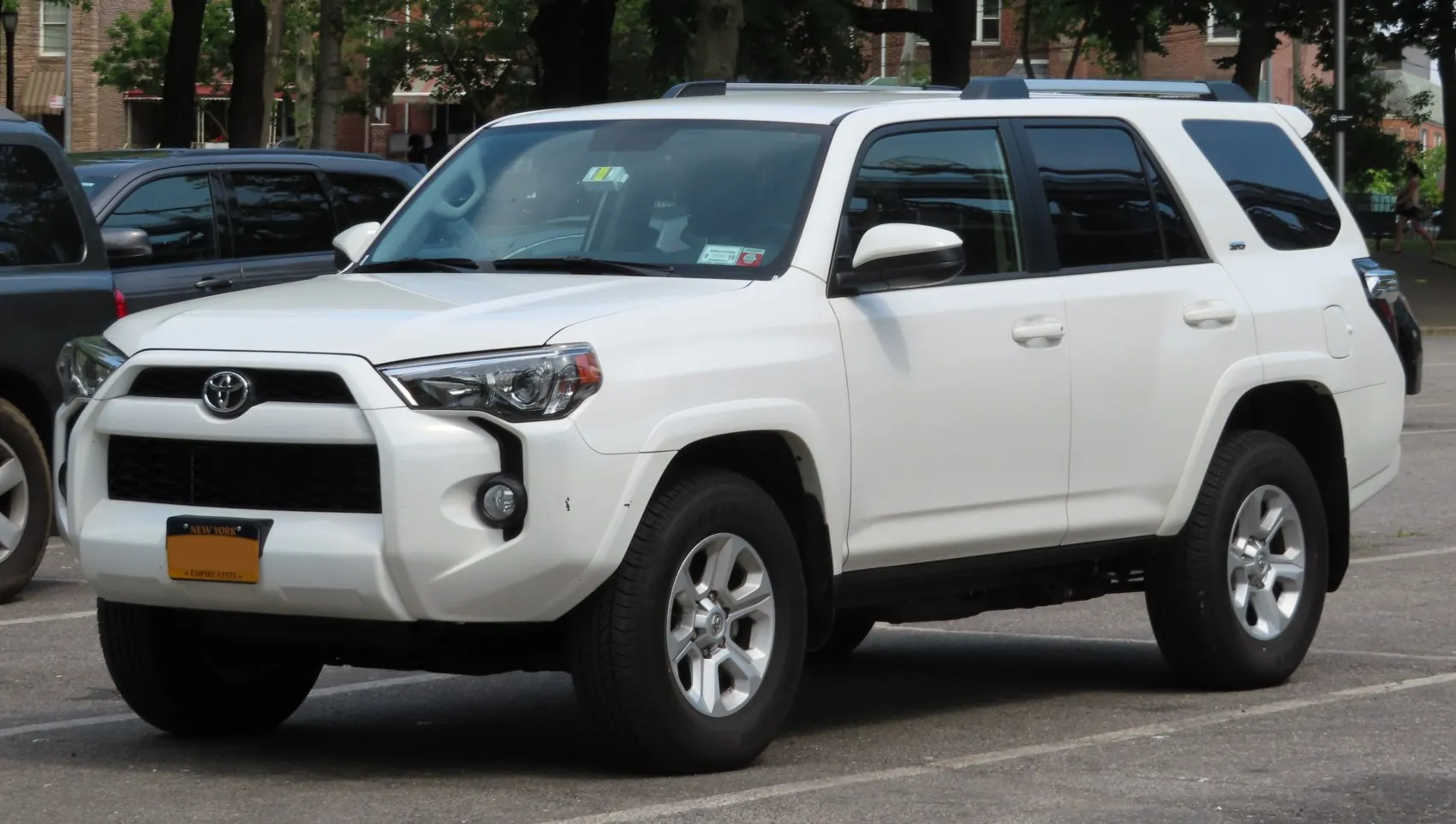 Toyota 4Runner V (facelift 2013)