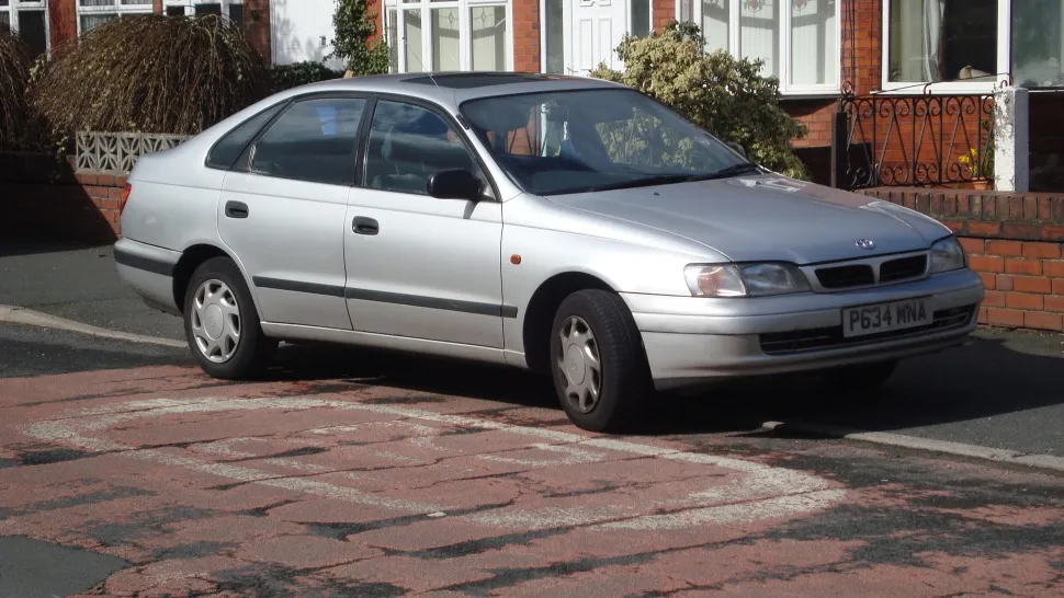 Toyota Carina E Hatch (T19)