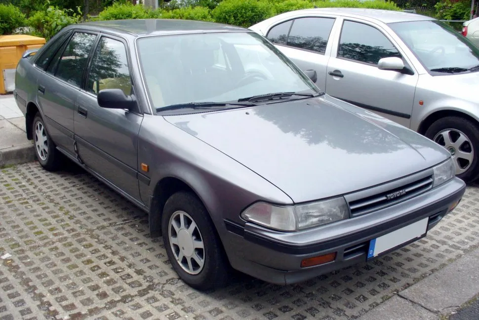 Toyota Carina Hatch (T17)