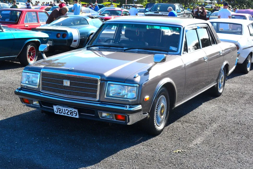 Toyota Century I (VG45)