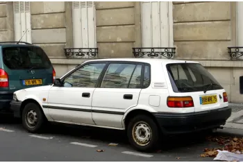Toyota Corolla Hatch VI (E90)