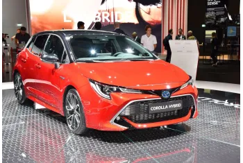 Toyota Corolla Hatchback XII (E210)