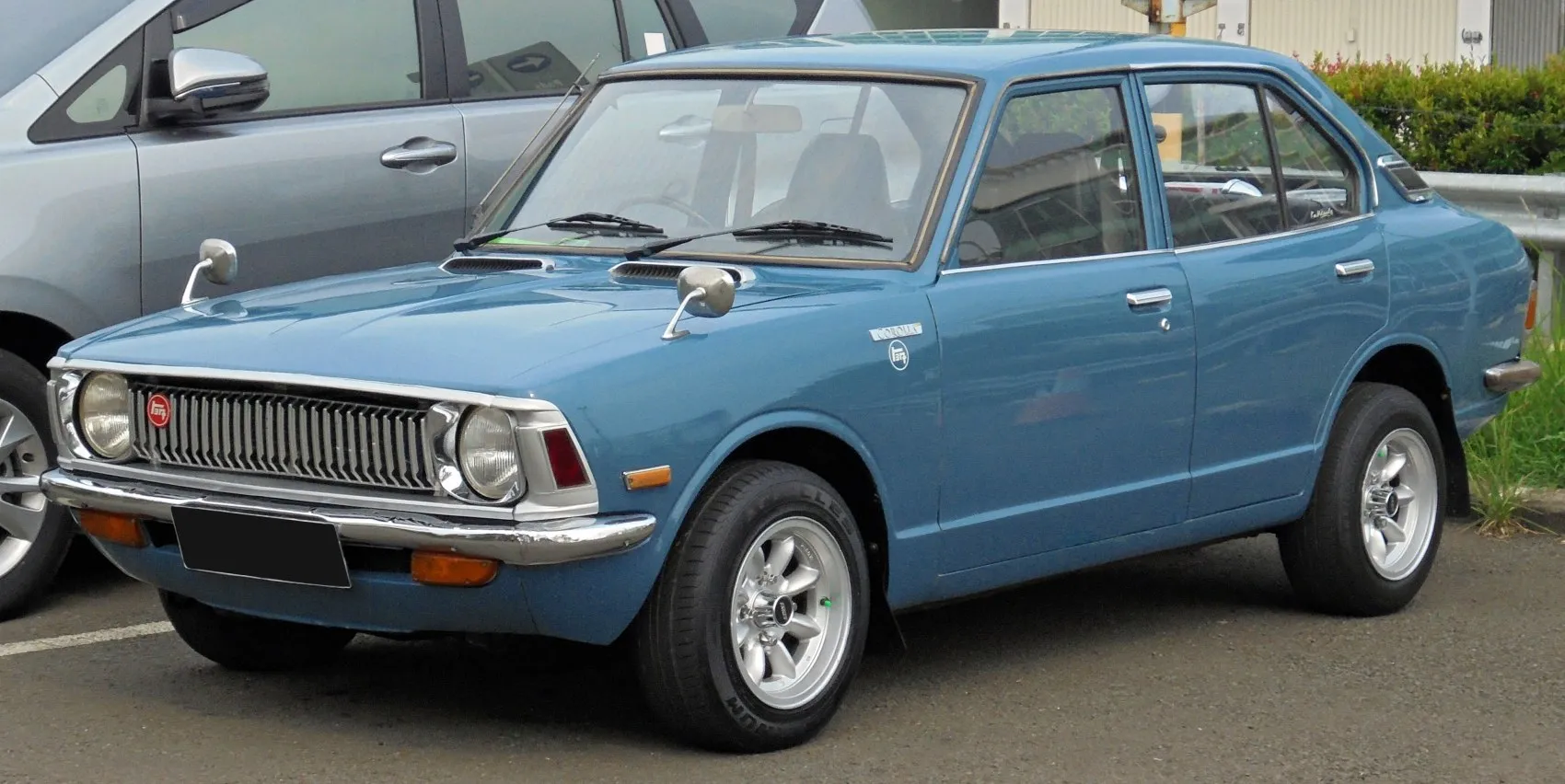 Image for Toyota Corolla II 4-door sedan (E20)