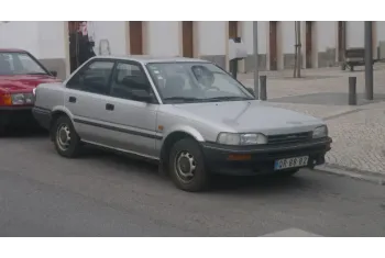 Toyota Corolla VI (E90)