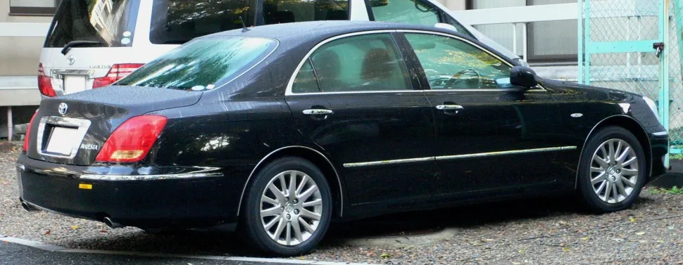 Toyota Crown Majesta IV (S180)