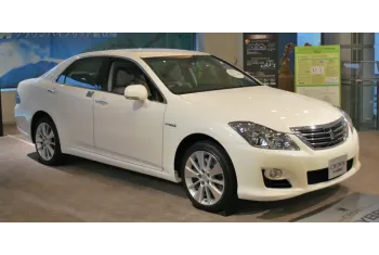 Toyota Crown XIII (S200)