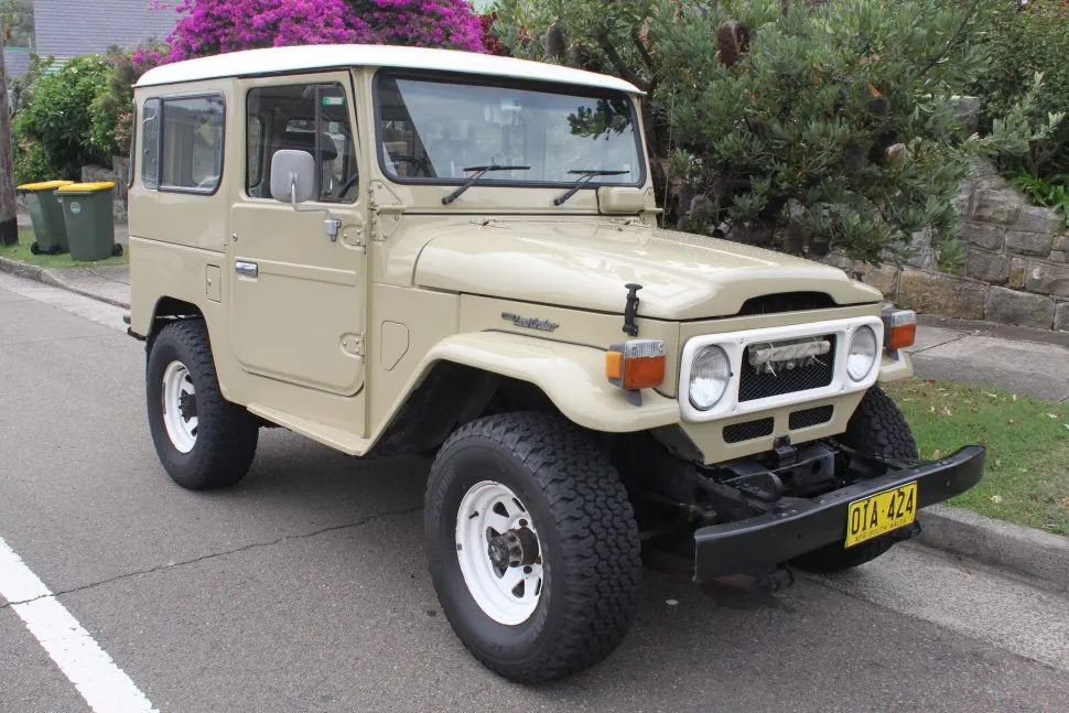Toyota Land Cruiser (J40) Hard top