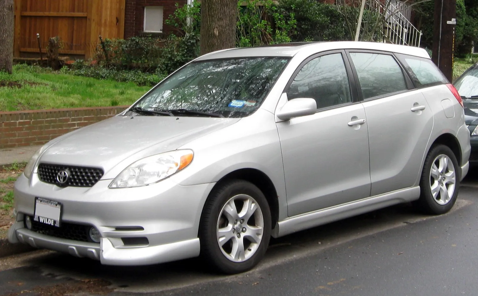 Toyota Matrix E130