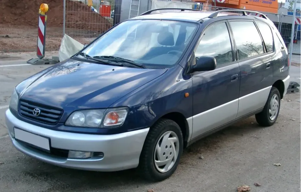 Toyota Picnic XM1