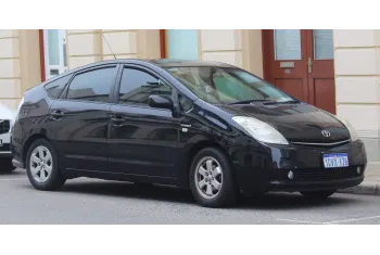 Toyota Prius II (NHW20)