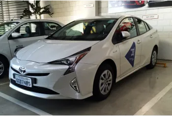 Toyota Prius IV (XW50)