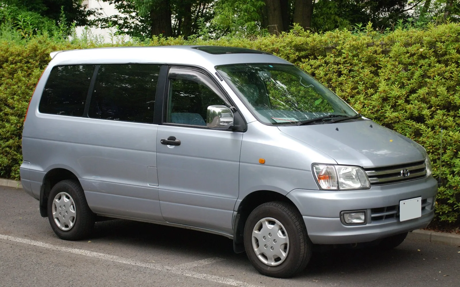 Toyota Town Ace Noah