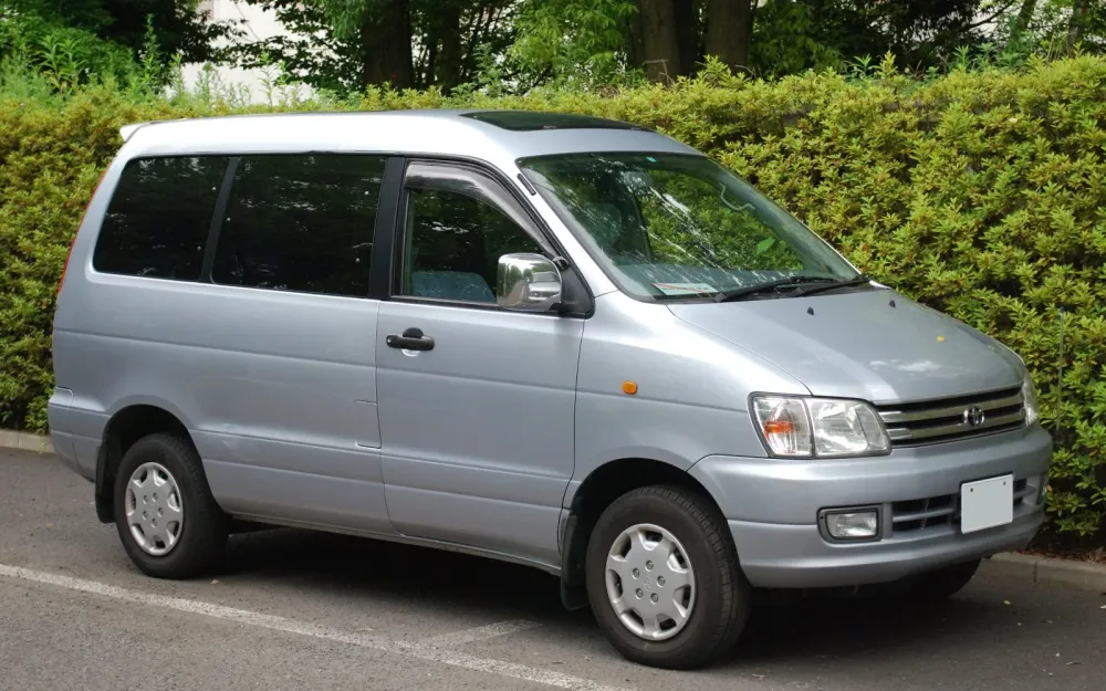 Toyota Town Ace Noah
