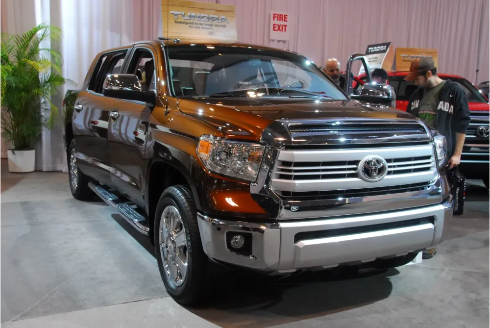 Toyota Tundra II CrewMax (facelift 2013)