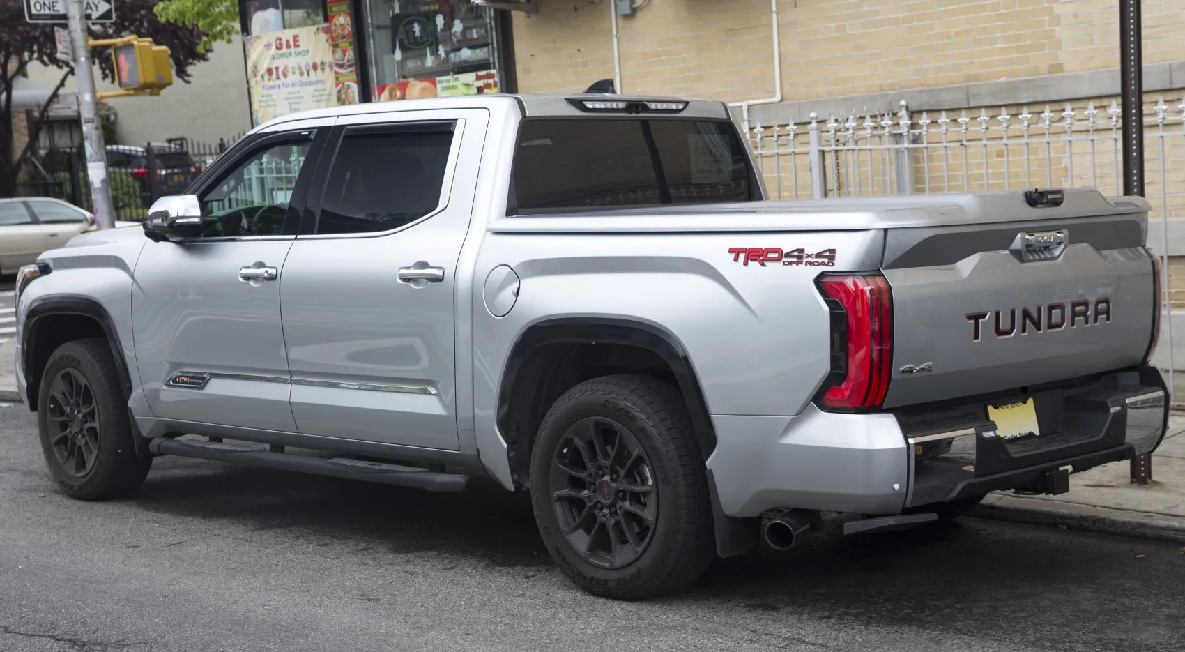 Image for Toyota Tundra III CrewMax Short Bed