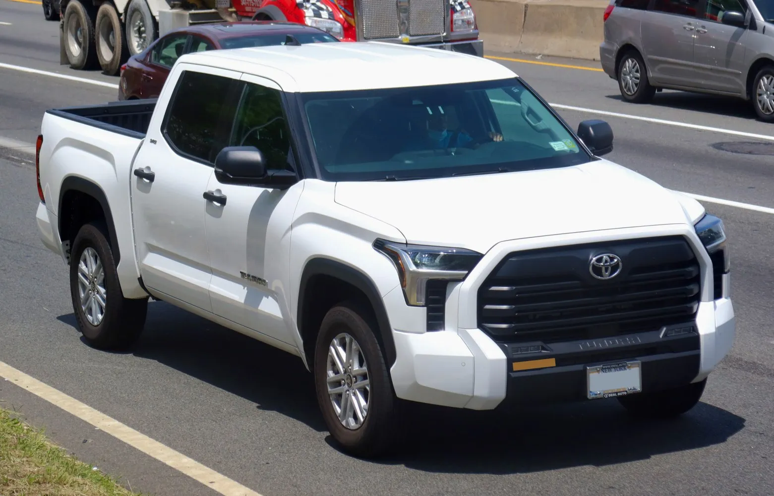 Image for Toyota Tundra III CrewMax Short Bed