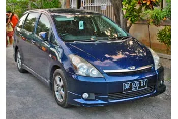 toyota wish ii-facelift-2012