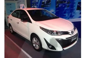 toyota yaris xp210-facelift-2024