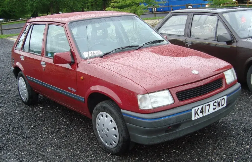Vauxhall Nova CC